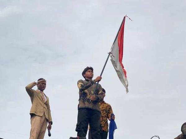 Semarak Hari Pahlawan 2025, Siswa SMK Mardhotillah Plus Sidoarjo Gelorakan Semangat Nasionalisme Melalui Seni