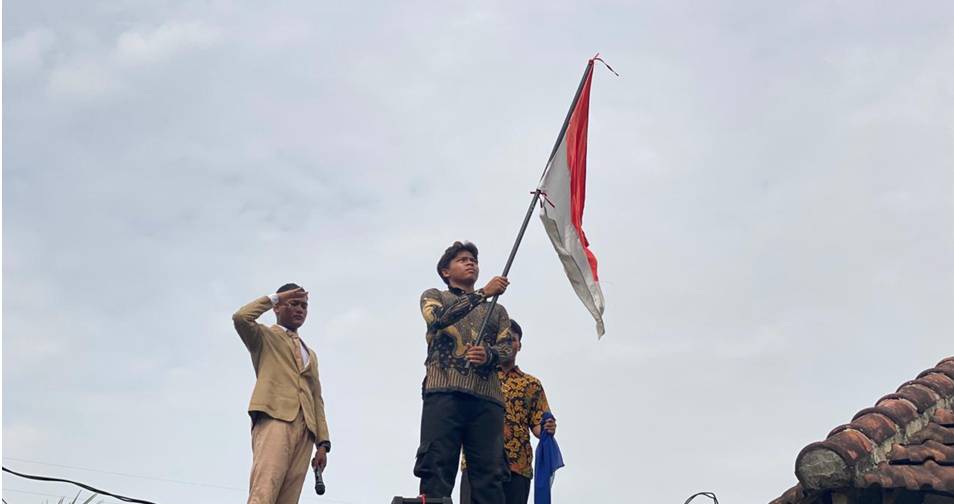 Semarak Hari Pahlawan 2025, Siswa SMK Mardhotillah Plus Sidoarjo Gelorakan Semangat Nasionalisme Melalui Seni